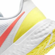 Nike Damen Sneaker Revolution 5 white/bright mango-lt vlgte ylw II-black