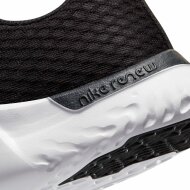 Nike Damen Sneaker Renew In-Season TR 10 black/black-dk smoke grey-white