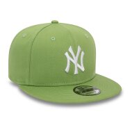 New Era 9FIFTY Snapback Cap New York Yankees League Essential green
